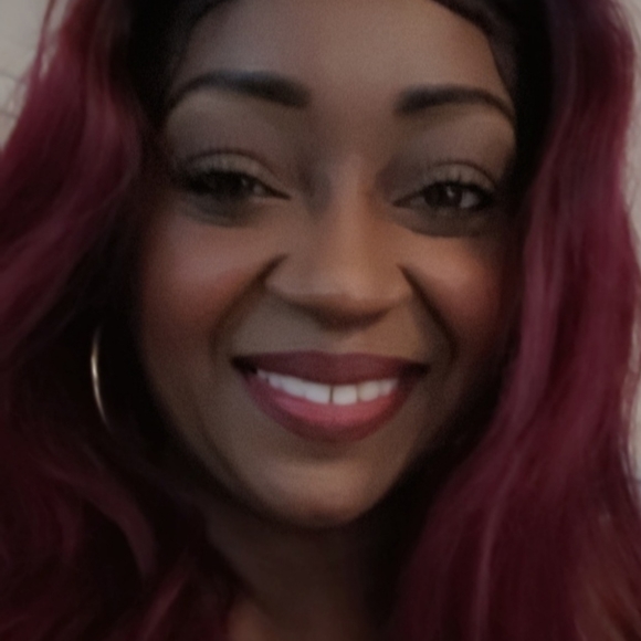 Meet your Posher, Terria - Picture 3 of 3